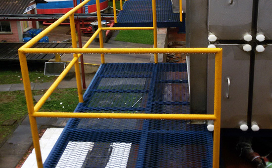 Gabinetes Porta Filtro de Aire y Plataforma de Inspeccion